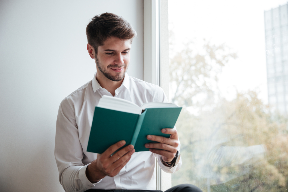 Ivy Exec Reviews: 5 Books to Use for a “DIY” MBA Reading List